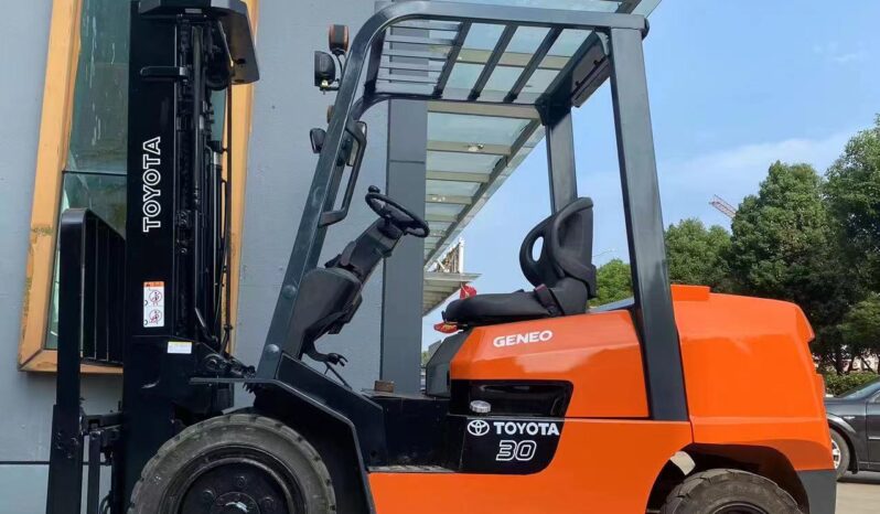 
								TOYOTA FORKLIFT DIESEL full									