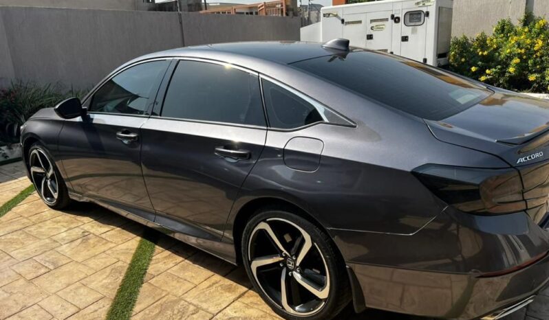 
								2018 Honda Accord  Sport  2.0T full									