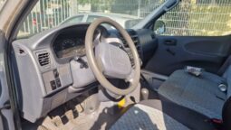 
										2007 Toyota Hiace D4D full									