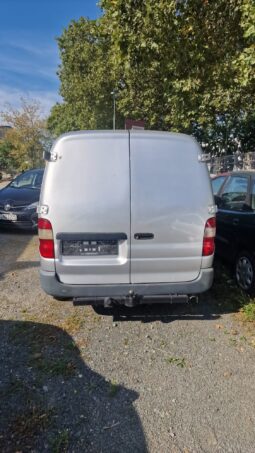 
										2007 Toyota Hiace D4D full									