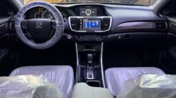 
										2017 Honda Accord EX full									