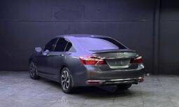 
										2017 Honda Accord EX full									