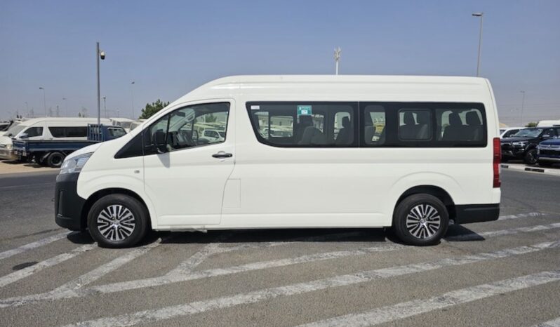 
								2025 Toyota Hiace Diesel engine full									