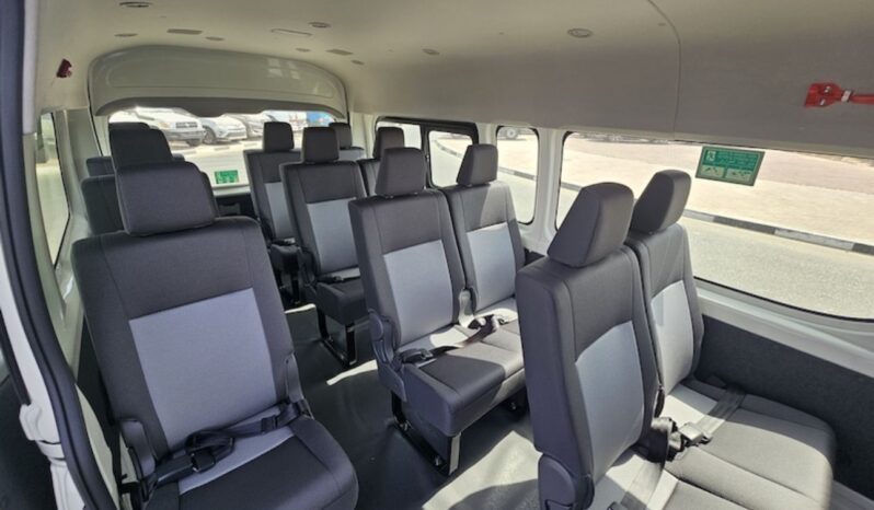 
								2025 Toyota Hiace Diesel engine full									