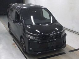 2014 Toyota Voxy Automatic