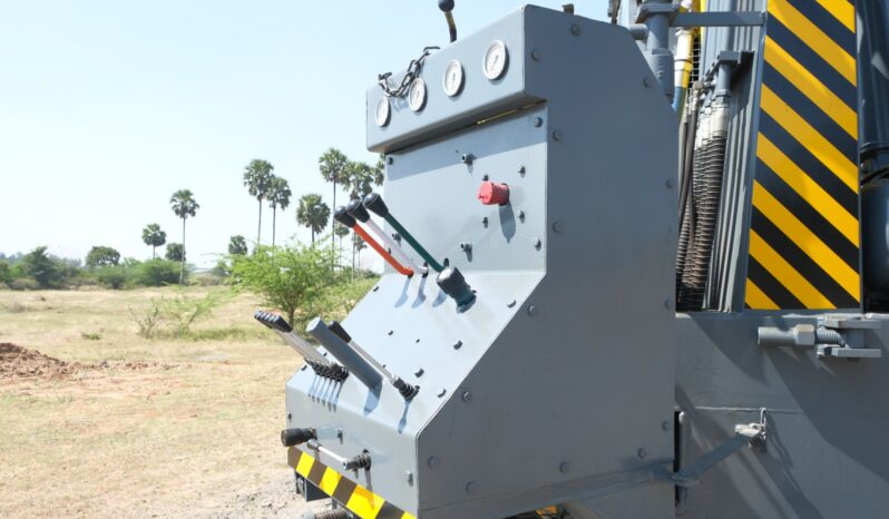 
								MAN Drilling Rig Water truck full									