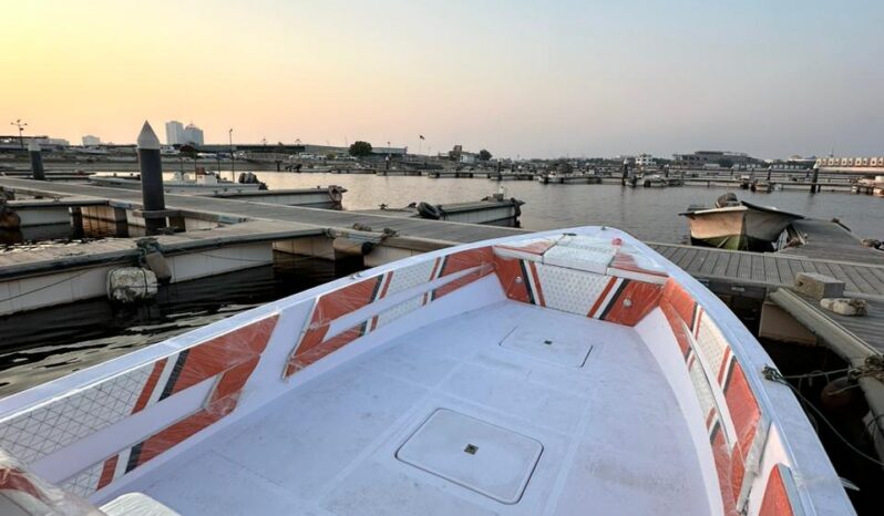 
								Fishing Boat 38 Feet/ Suzuki 300 HP full									