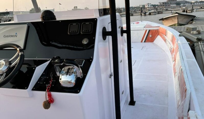 
								Fishing Boat 38 Feet/ Suzuki 300 HP full									