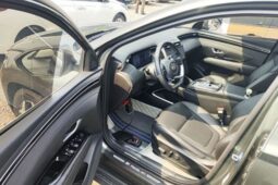 
										2021 Hyundai Tucson full									